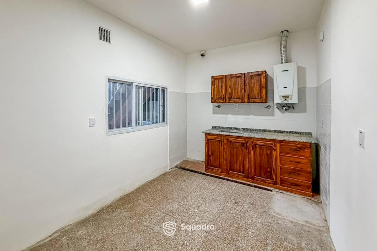 FOR SALE - Unique 2-bedroom house - Echesortu neighborhood, Rosario.