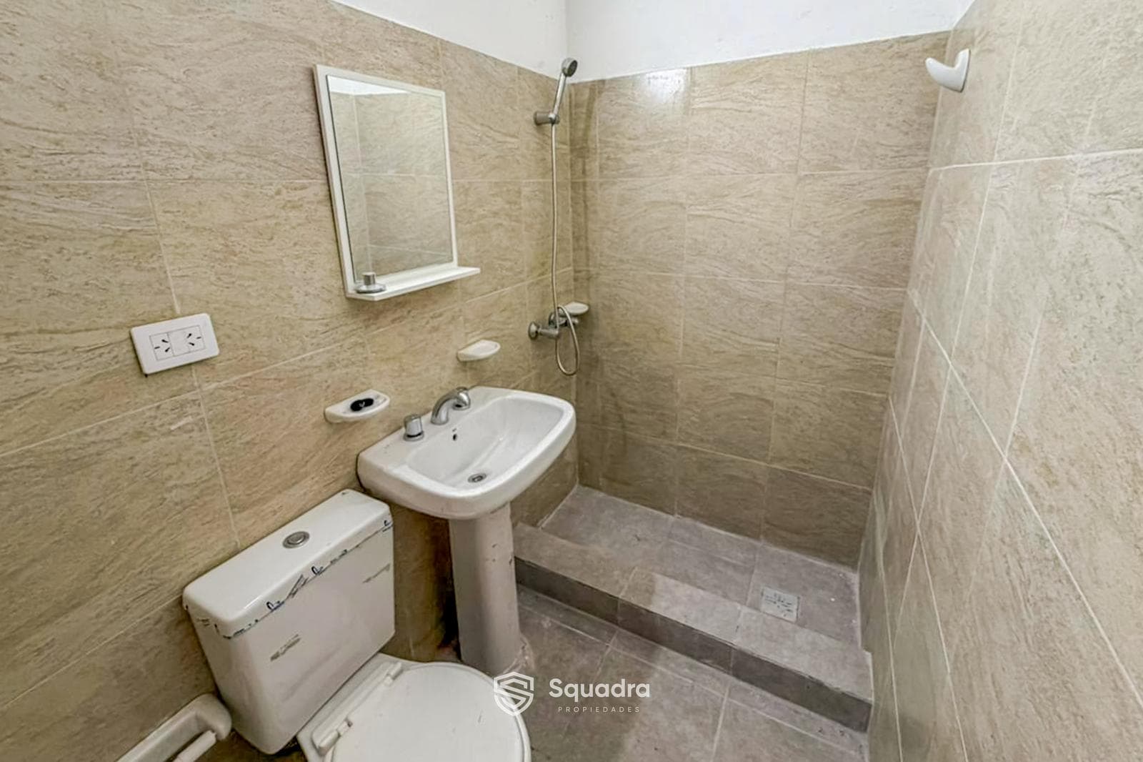 FOR SALE - Unique 2-bedroom house - Echesortu neighborhood, Rosario.