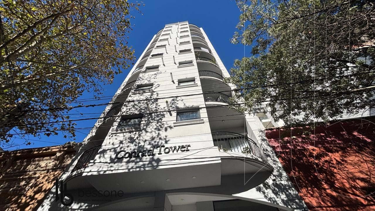 3-Bedroom Apartment in La Perla with Garage and Amenities
