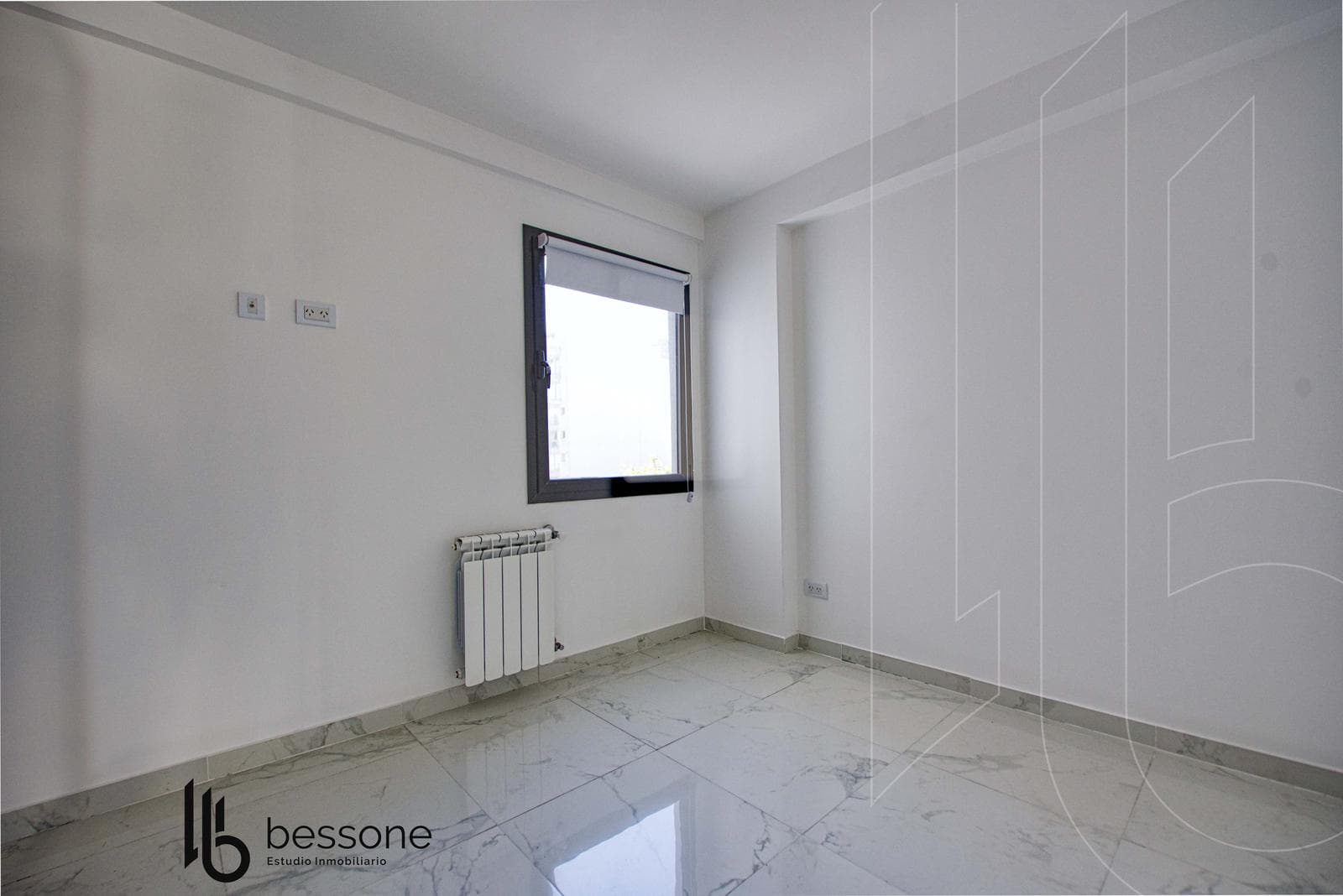 3-Bedroom Apartment in La Perla with Garage and Amenities