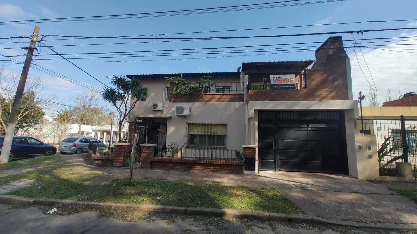 La Florida - House for sale - 3 bedrooms, garage