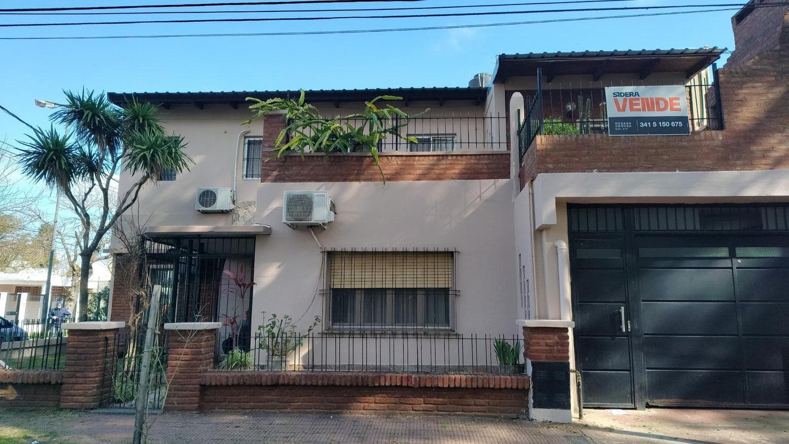 La Florida - House for sale - 3 bedrooms, garage