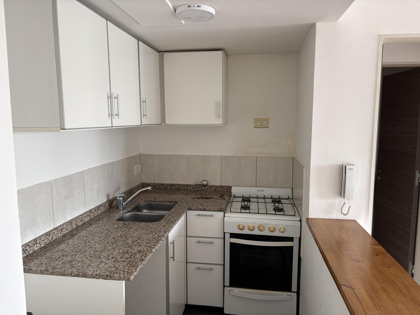 1-Bedroom Apartment for Sale with a Balcony in the Lourdes Neighborhood. Financing Available