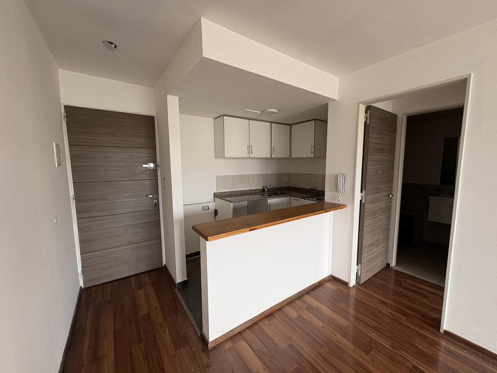 1-Bedroom Apartment for Sale with a Balcony in the Lourdes Neighborhood. Financing Available