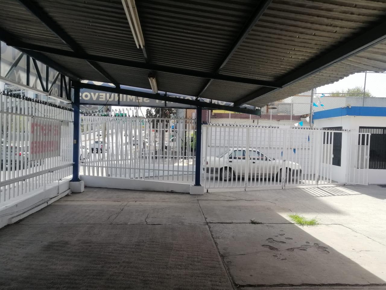 Excellent Commercial Space on Eugenio Garza Sada Avenue