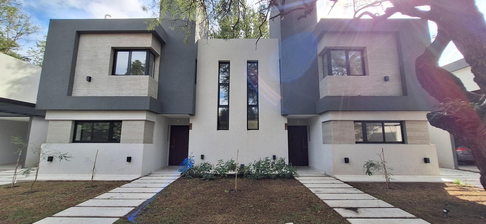 3-BEDROOM DUPLEX FOR RENT AT HOUSINH REAL, CAJAL, ARGÜELLO NEIGHBORHOOD