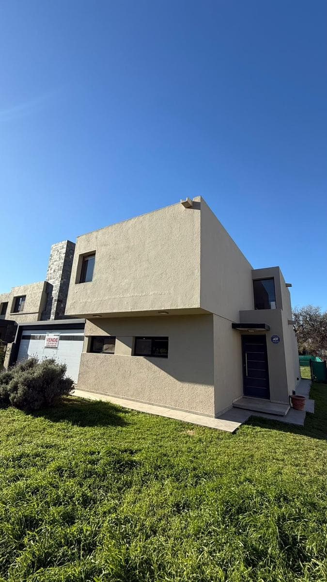 House in Rio Ceballos