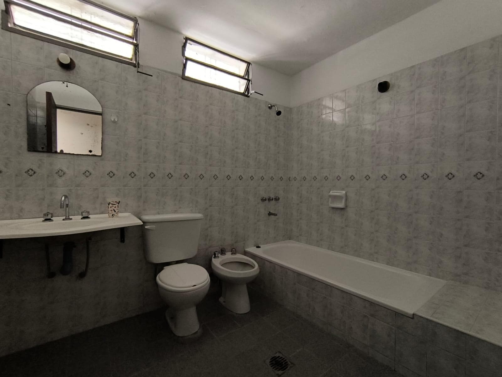 4-BEDROOM HOUSE FOR SALE IN LAS PALMAS