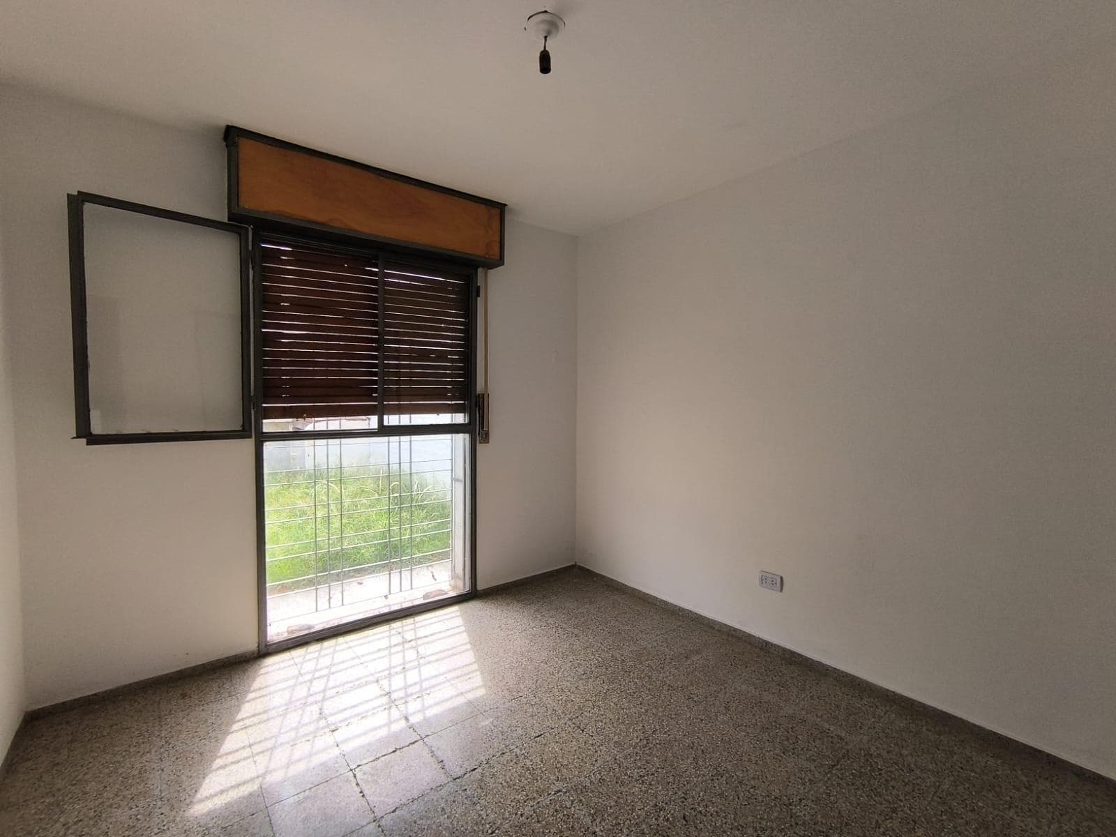 4-BEDROOM HOUSE FOR SALE IN LAS PALMAS