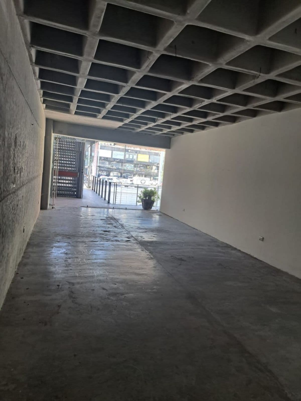 Commercial Space in Las Cumbres 2, Sector II
