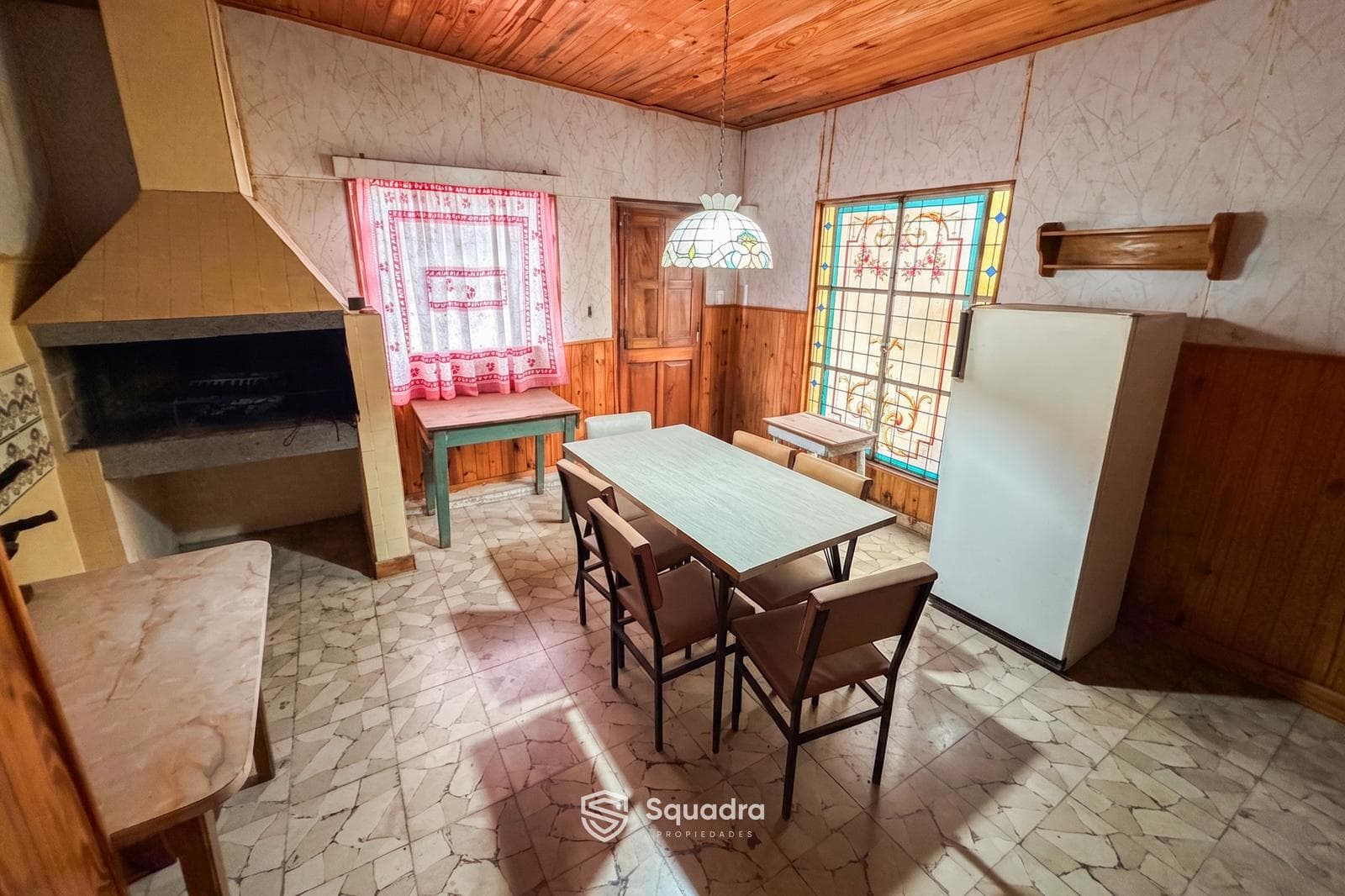 FOR SALE | TRADE - 2-bedroom house with outdoor kitchen, barbecue area, and laundry room - Echesortu neighborhood, Rosario.