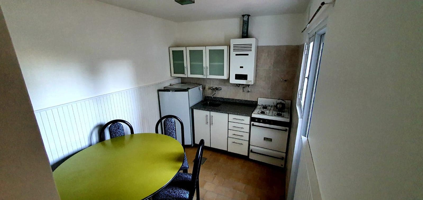 Opportunity in Punta Mogotes: 1-bedroom apartment (with a partitionable layout) and patio for sale just a few meters from the ocean
