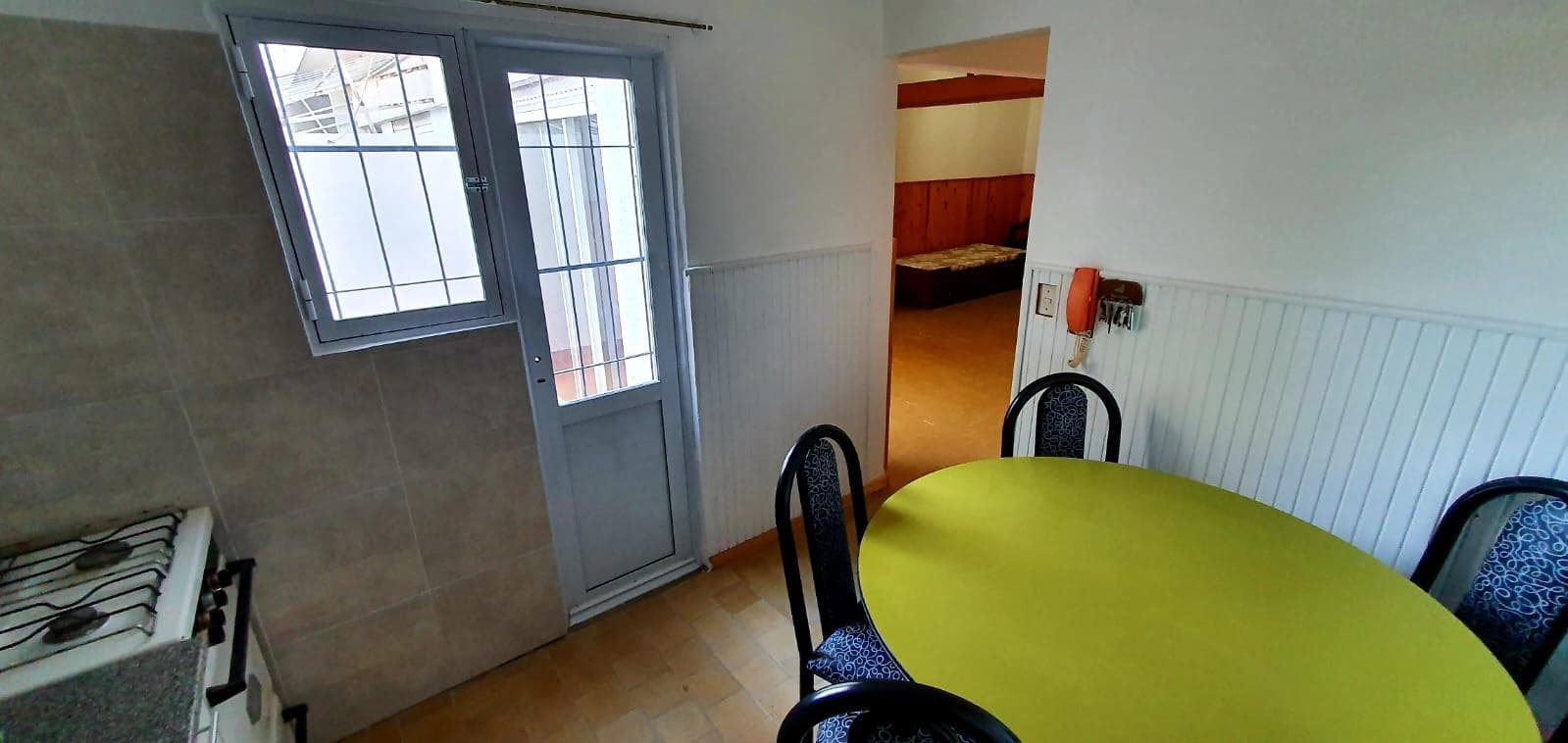 Opportunity in Punta Mogotes: 1-bedroom apartment (with a partitionable layout) and patio for sale just a few meters from the ocean