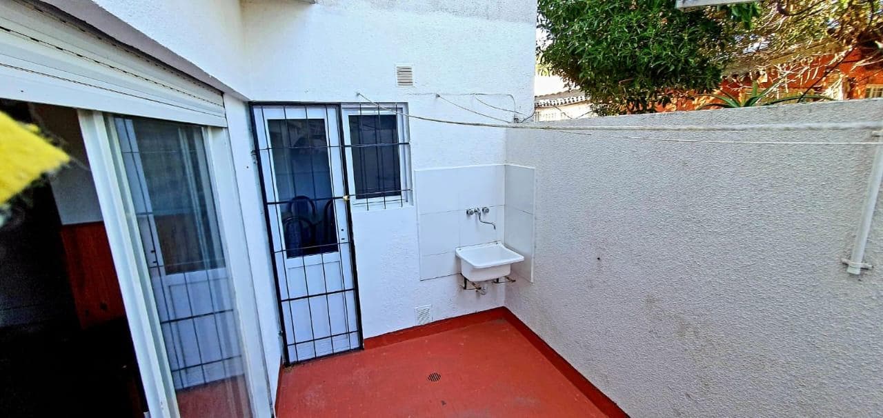 Opportunity in Punta Mogotes: 1-bedroom apartment (with a partitionable layout) and patio for sale just a few meters from the ocean