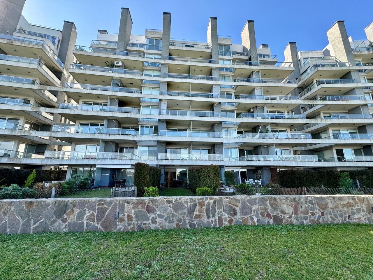 2-ROOM APARTMENT FOR SALE IN QBAY