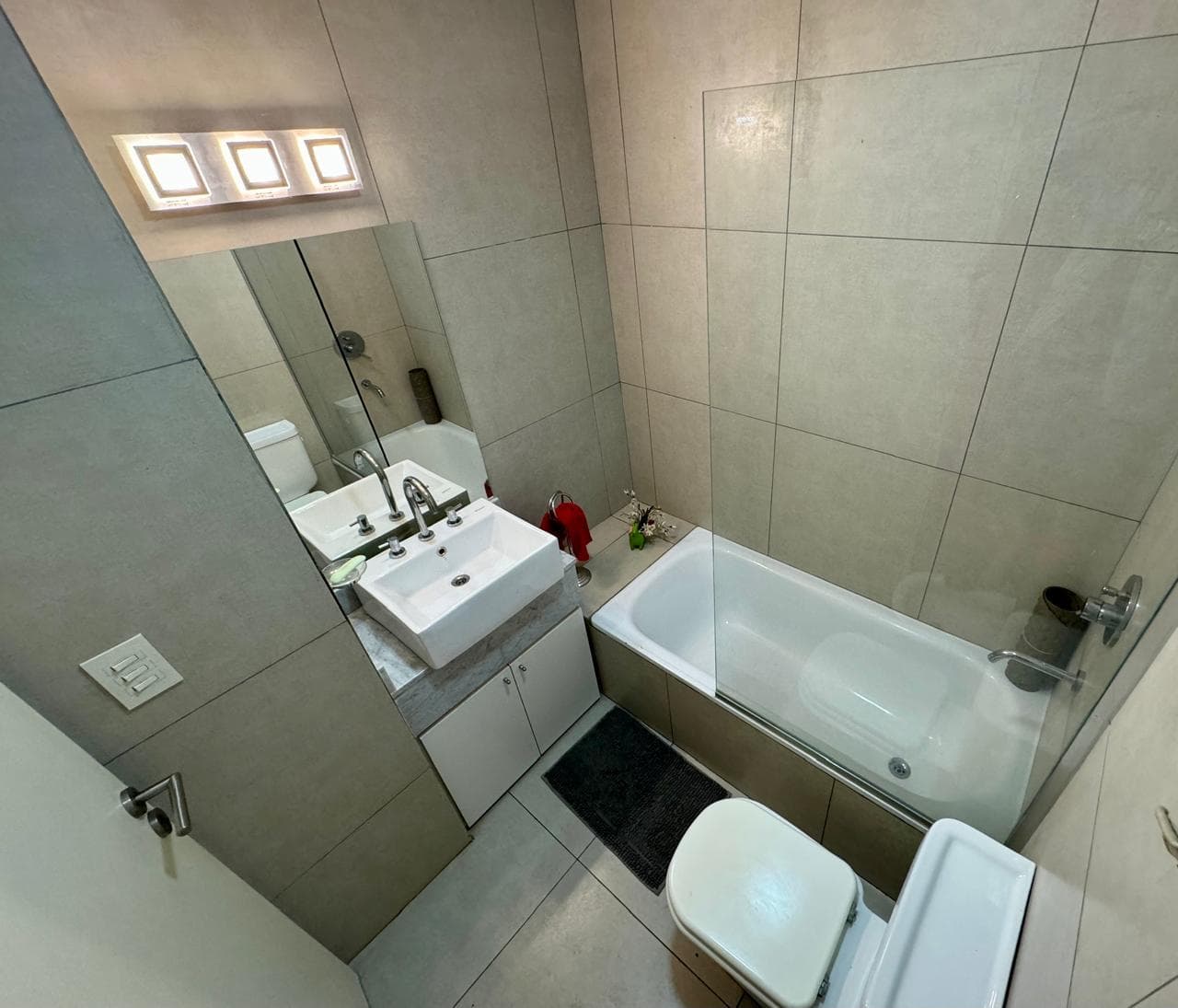 2-ROOM APARTMENT FOR SALE IN QBAY