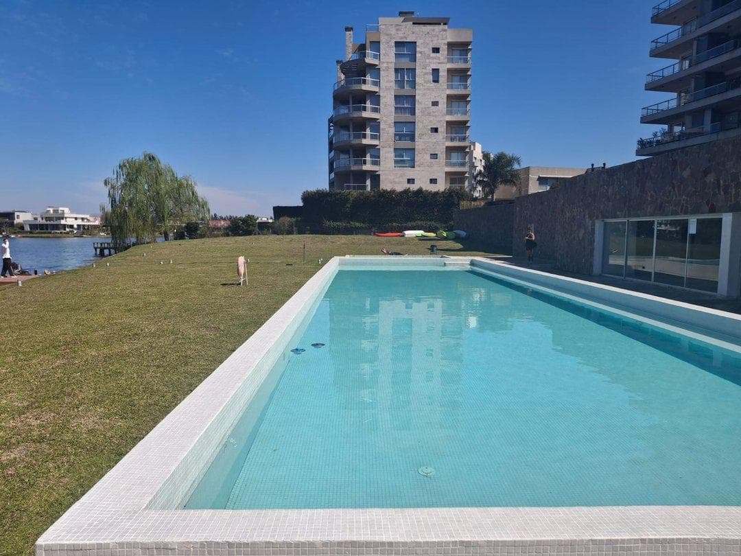 2-ROOM APARTMENT FOR SALE IN QBAY