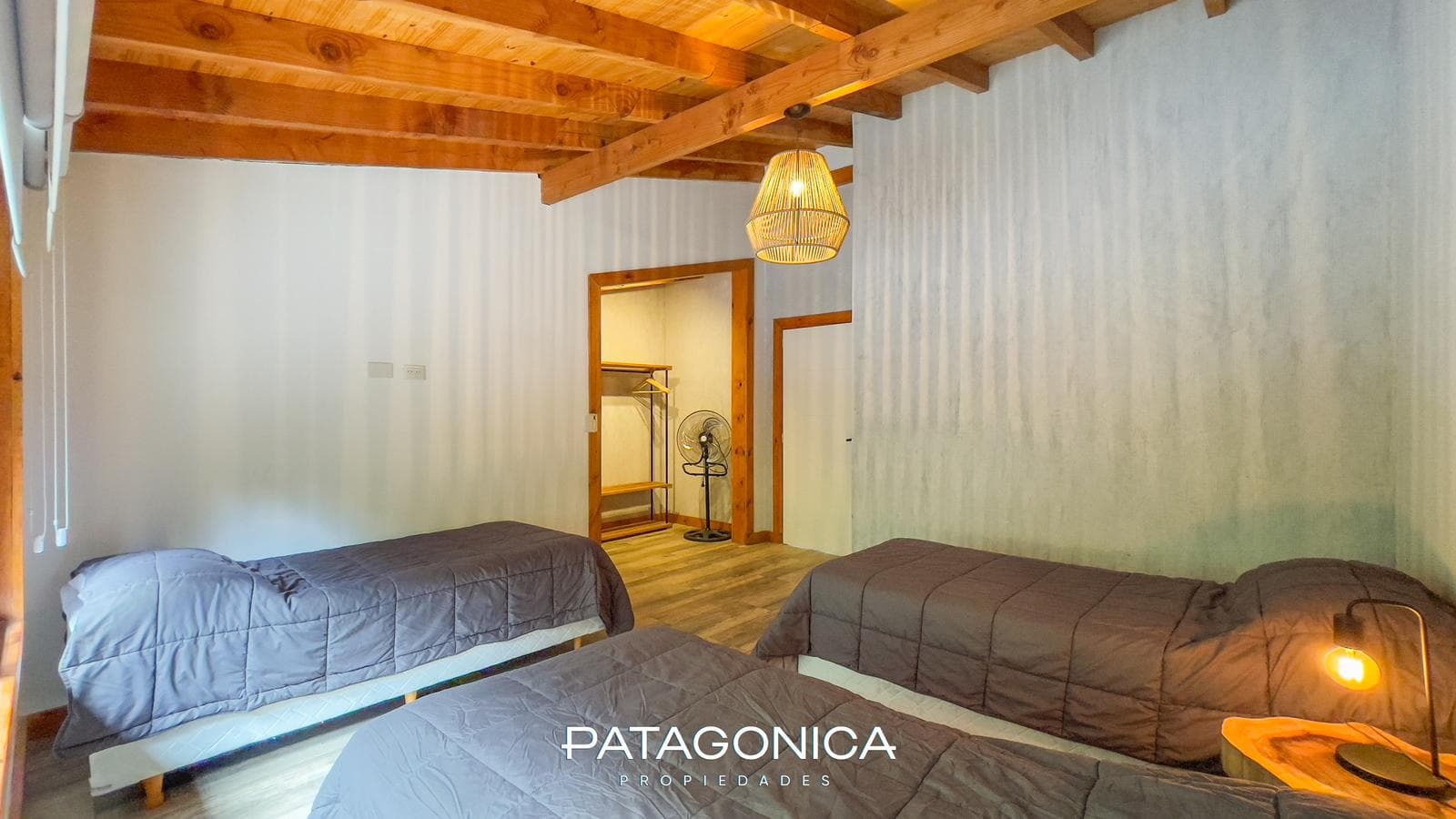 FOR SALE: 4-room furnished apartment, 140 m², UF 3, with a view of the lake, Villa La Angostura