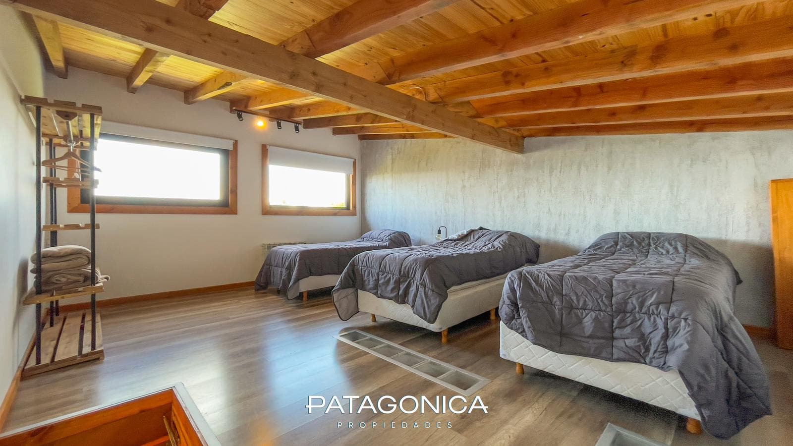 FOR SALE: 4-room furnished apartment, 140 m², UF 3, with a view of the lake, Villa La Angostura
