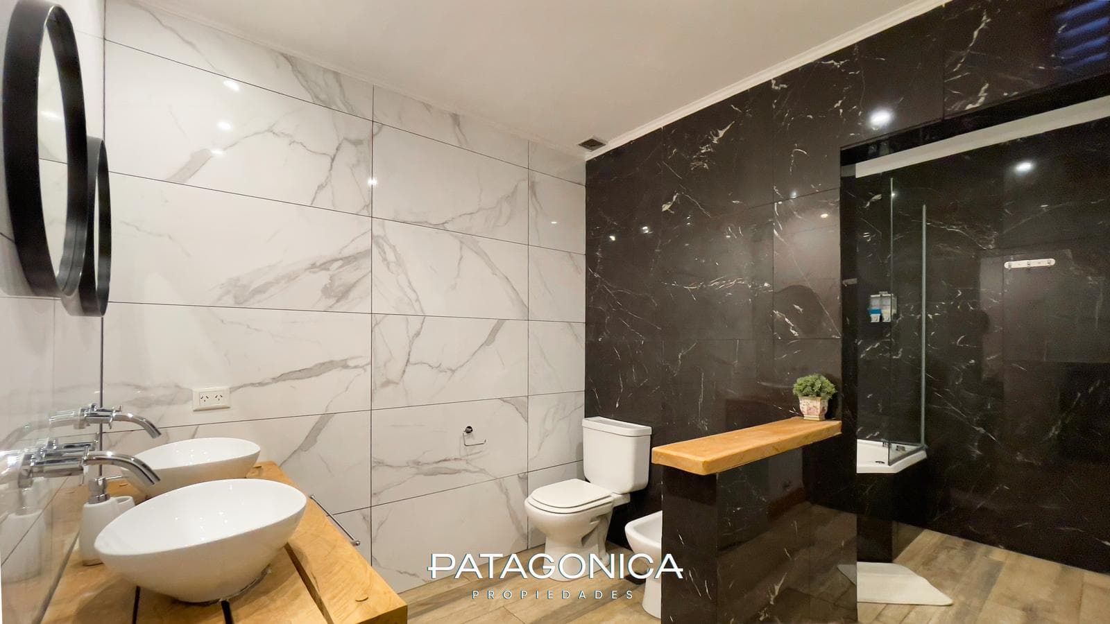 FOR SALE: 4-room furnished apartment, 140 m², UF 3, with a view of the lake, Villa La Angostura