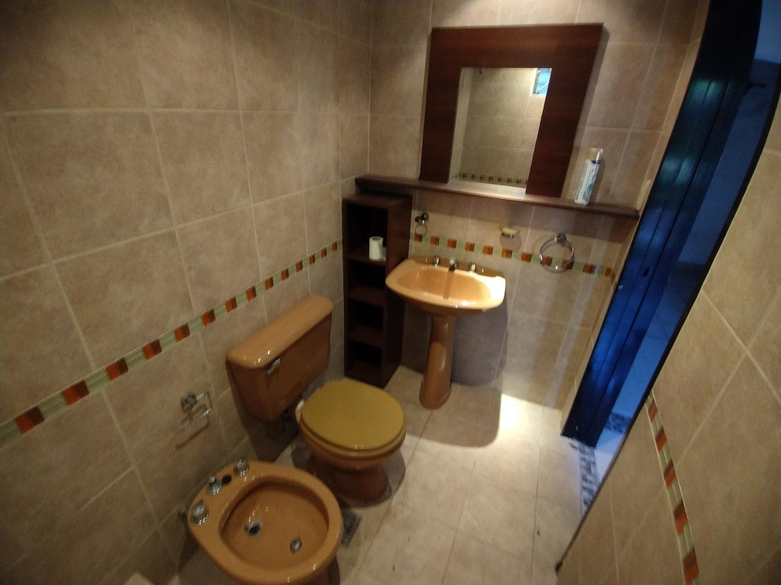 HOUSE FOR SALE: Needs Renovation, Large Lot in Berazategui