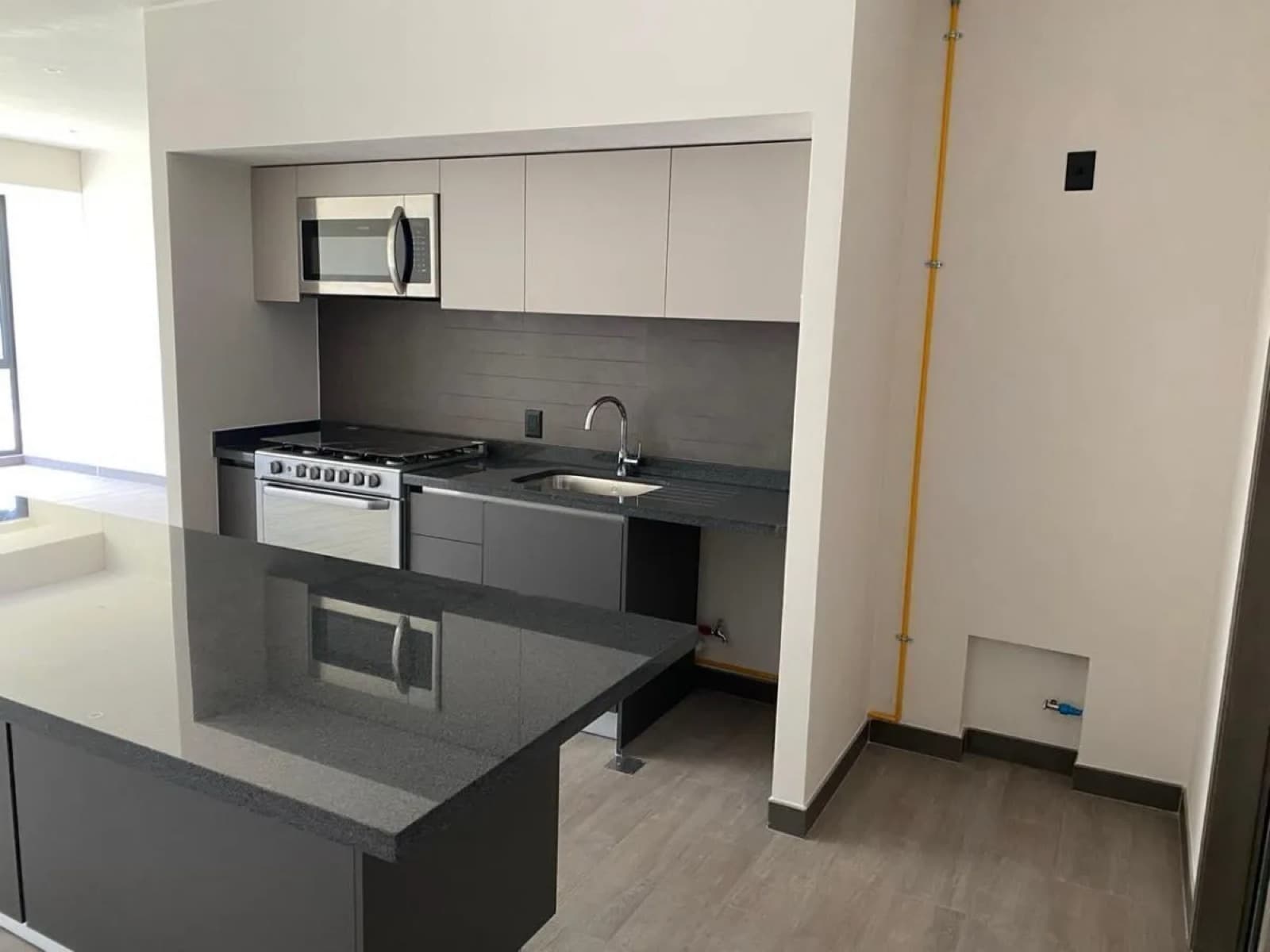 Contadero Be Grand Apartment for Sale: 3 bedrooms, storage room, family room, amenities, security