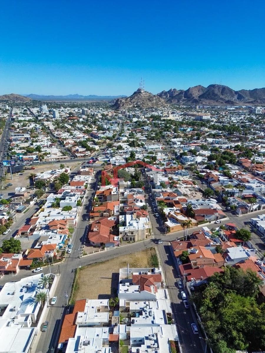 LAND FOR SALE IN THE PRADOS DE CENTENARIO NEIGHBORHOOD