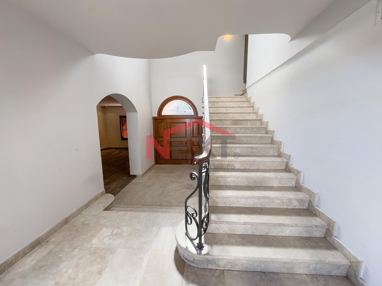 HOUSE FOR SALE IN THE PRADOS DE CENTENARIO NEIGHBORHOOD