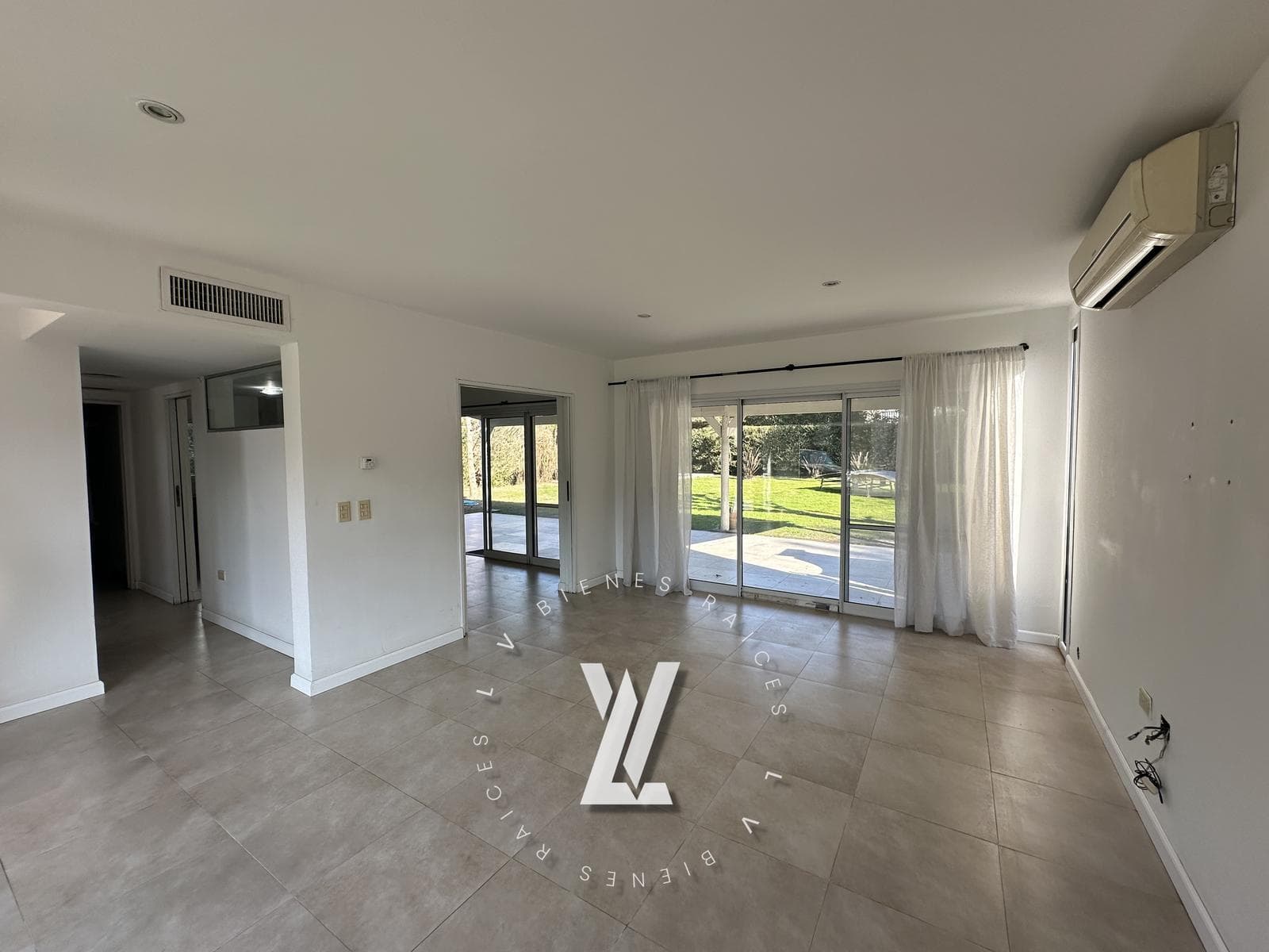 5-room house for sale / rent in Ombues de Hudson