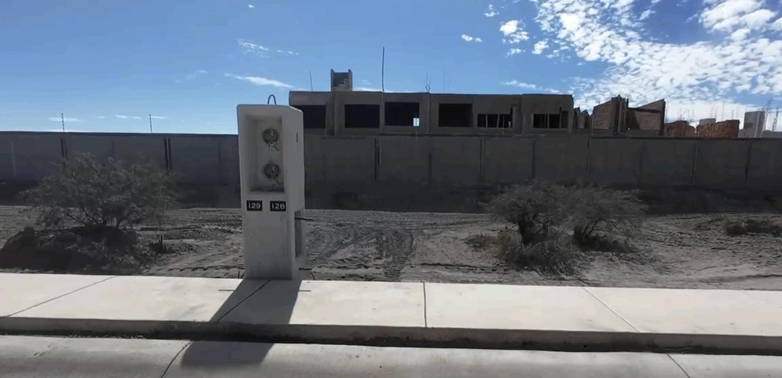 LAND FOR SALE IN ARTEZANA