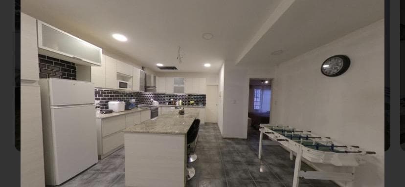 Dos Casas con pileta y quincho!! Banfield!!