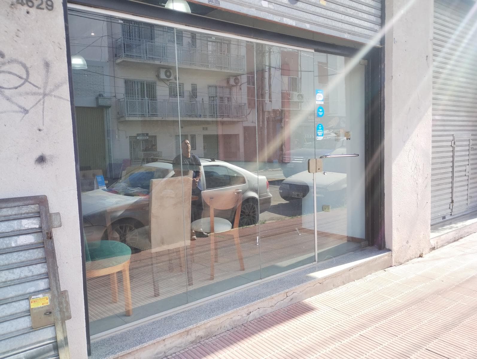 COMMERCIAL PROPERTY FOR SALE OR RENT in Villa Dominico, 4600 Belgrano Ave.