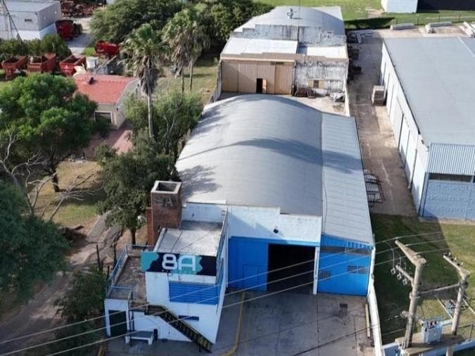 FOR SALE: 1,100 m² industrial warehouse in Arroyito, Córdoba