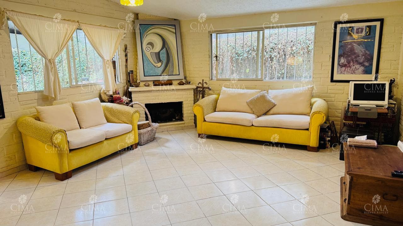 Venta casa en San José de la Montaña - V395