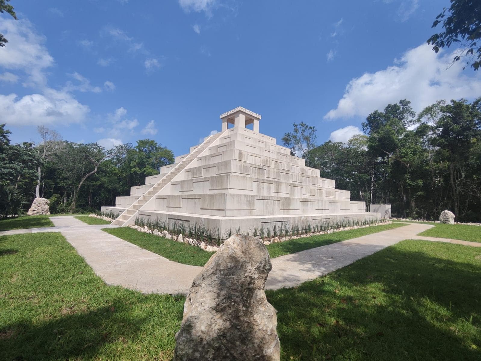 LAND FOR SALE IN PUERTO MORELOS: 60 INSTALLMENTS