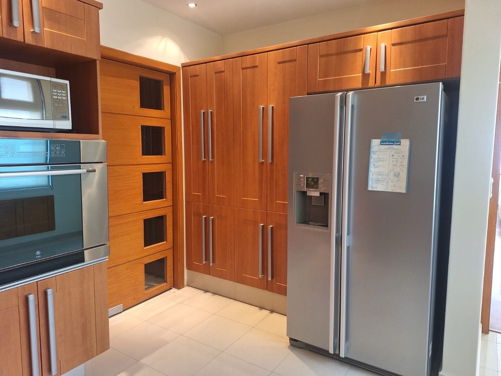 Apartment - Los ArcAngeles