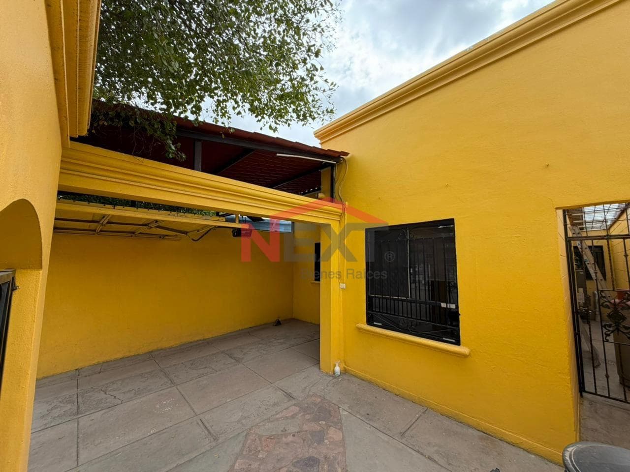 HOUSE FOR SALE IN VILLA DEL REAL