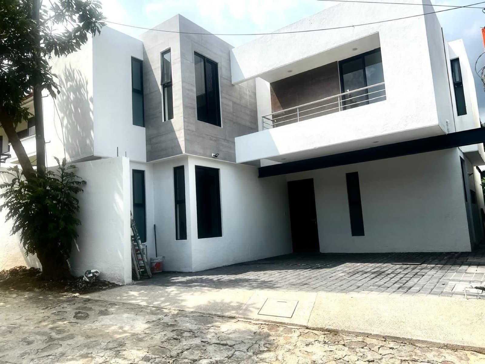 House - Rancho Cortes Subdivision