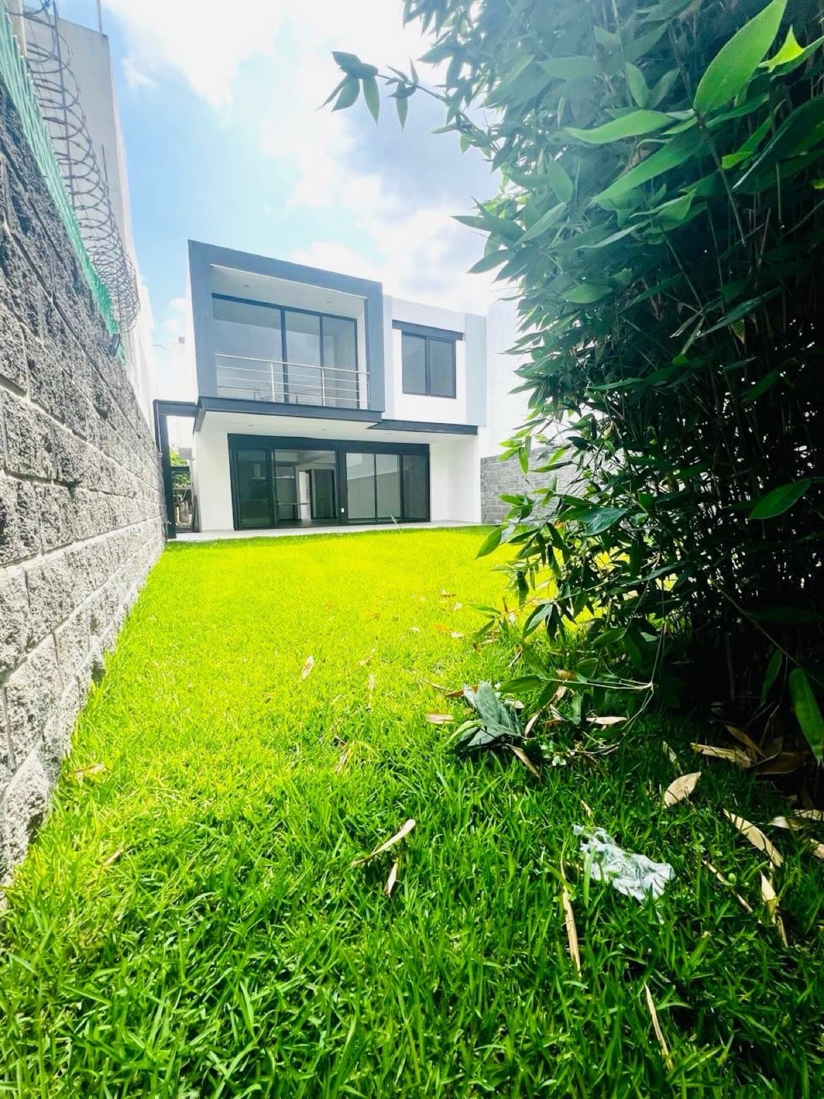 House - Rancho Cortes Subdivision