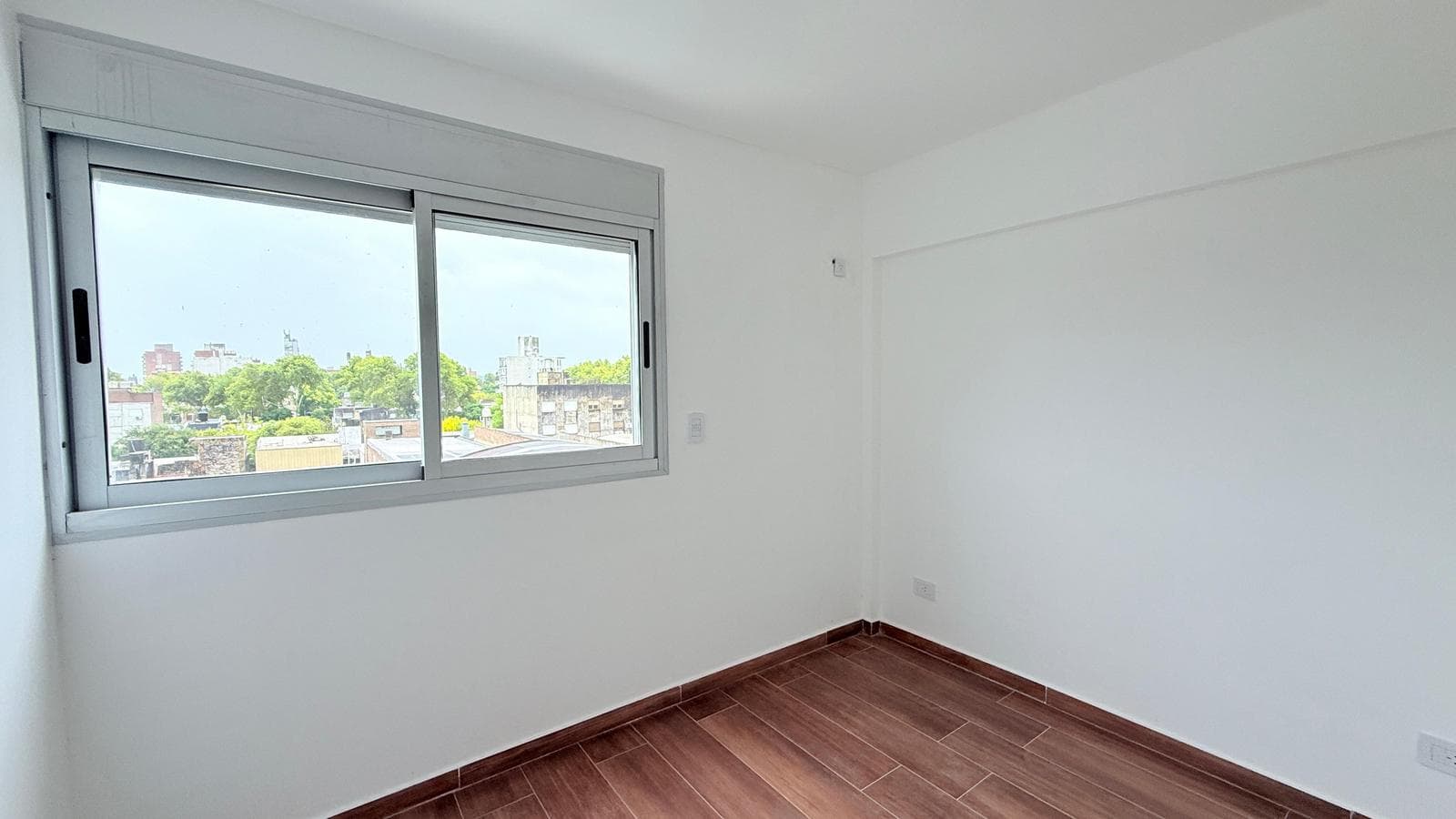 For Sale: Brand-New Two-Bedroom Apartment with Balcony and Amenities. Echesortu