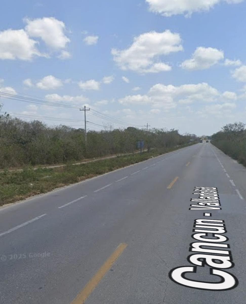 LAND FOR SALE IN VALLADOLID, YUCATÁN | ON THE HIGHWAY | 2,946 M²