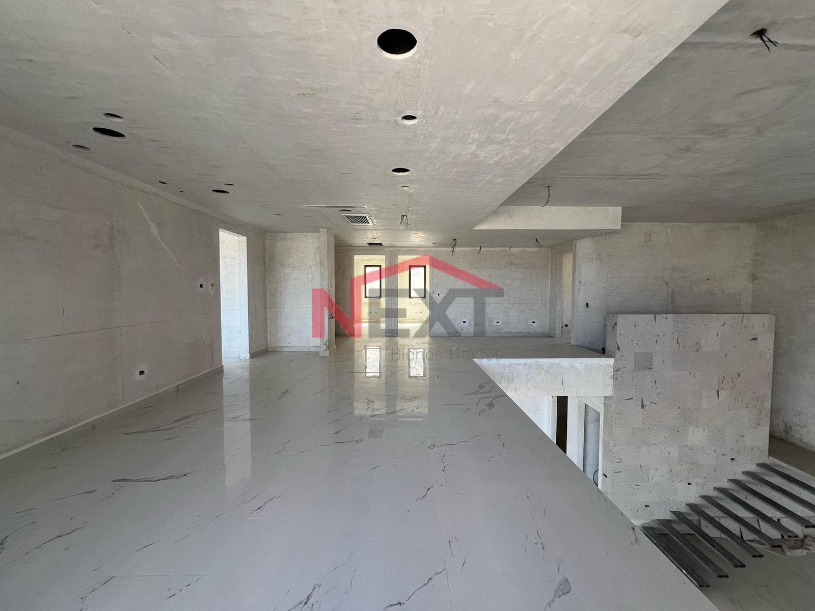 HOUSE FOR SALE IN A RESIDENTIAL ESTATE