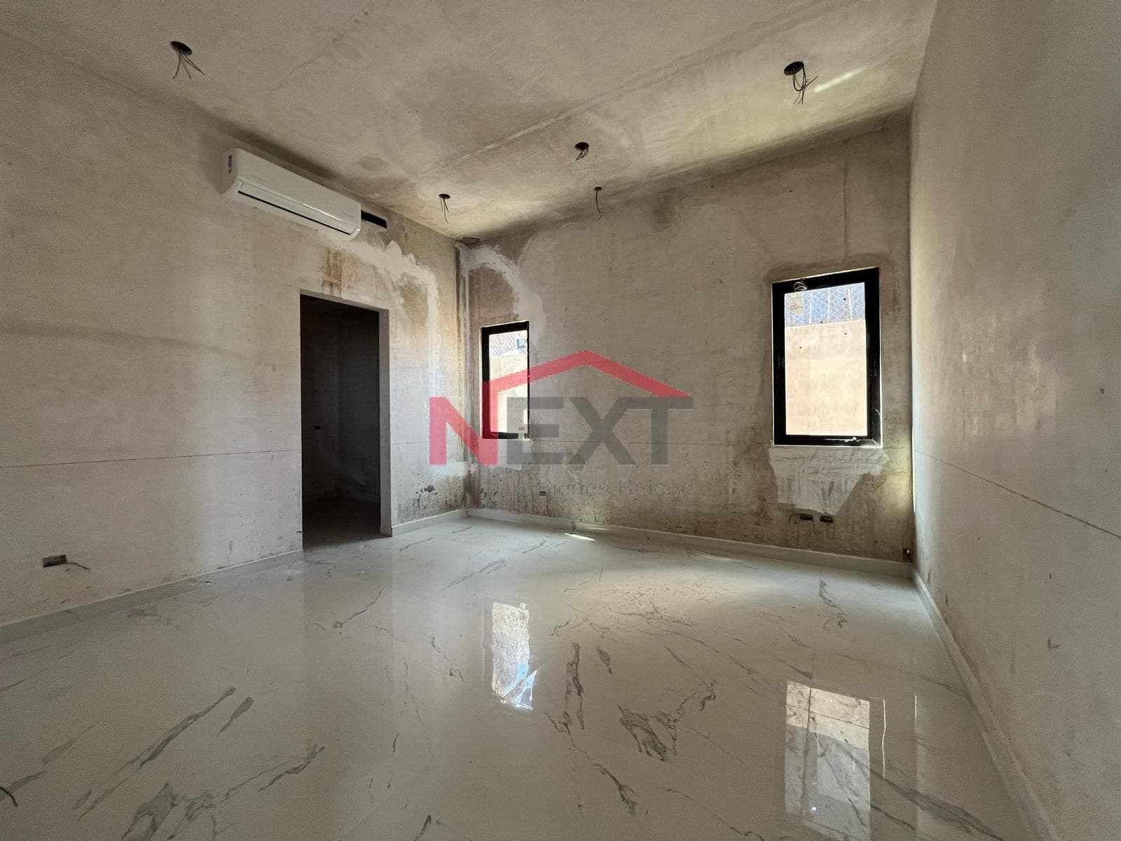 HOUSE FOR SALE IN A RESIDENTIAL ESTATE