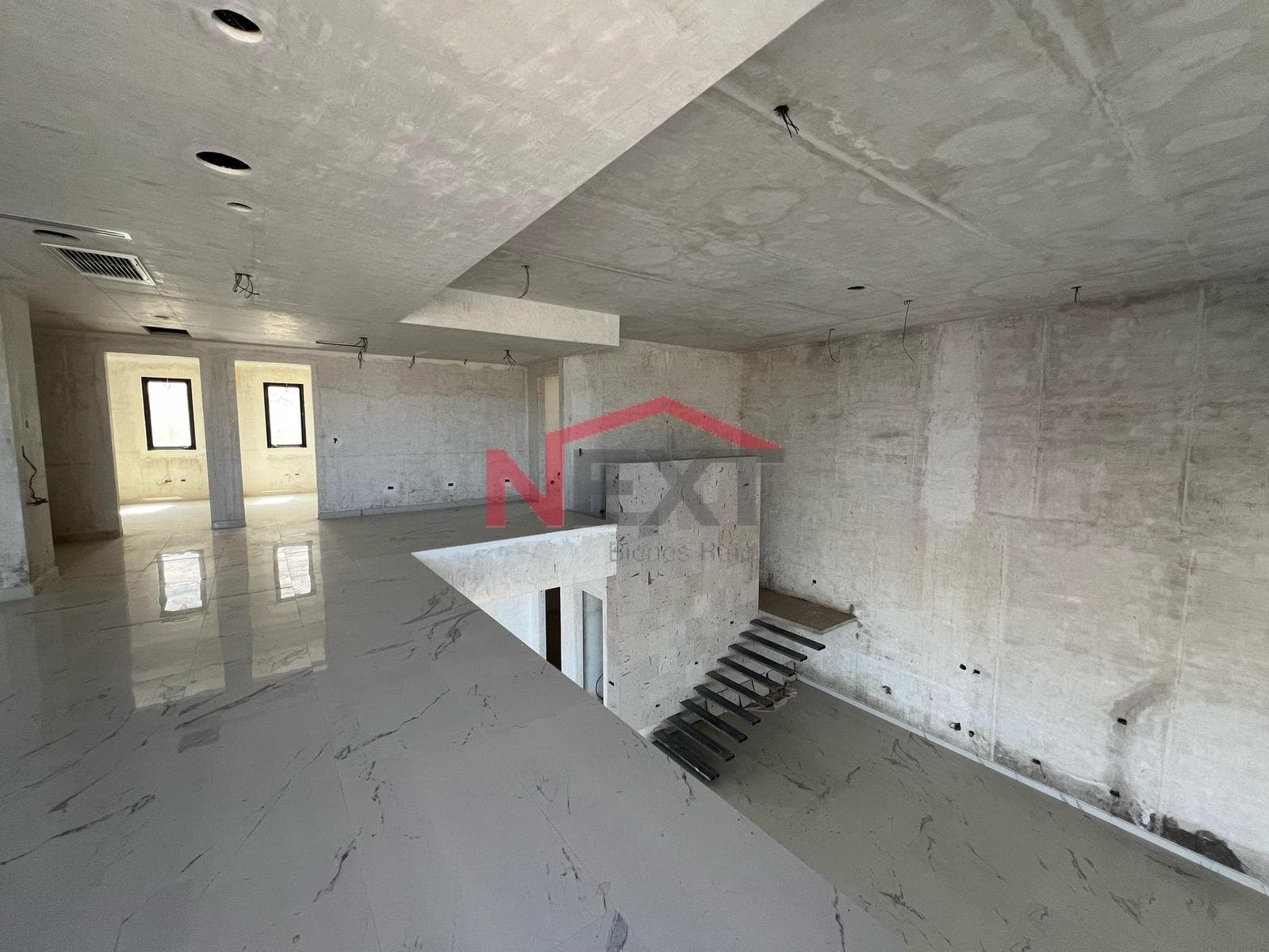 HOUSE FOR SALE IN A RESIDENTIAL ESTATE