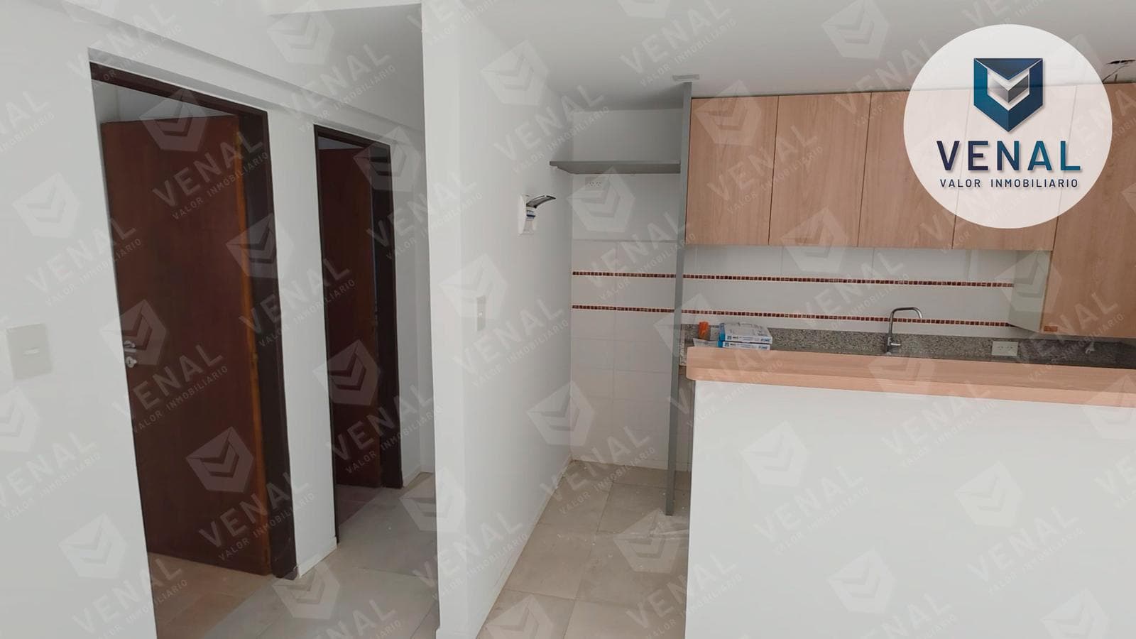 For Sale: 50 m² 2-bedroom brand-new apartment with balcony, electricity, gas, pool, and grill; financing available with 60% down payment