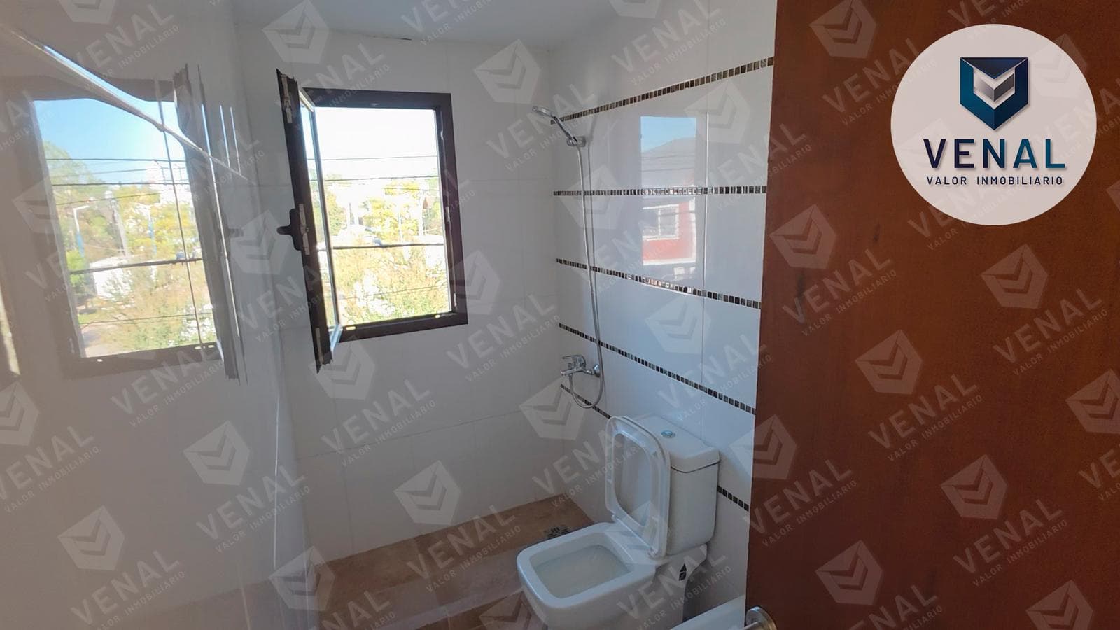 For Sale: 50 m² 2-bedroom brand-new apartment with balcony, electricity, gas, pool, and grill; financing available with 60% down payment
