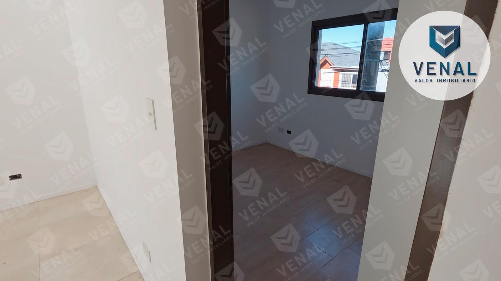 For Sale: 50 m² 2-bedroom brand-new apartment with balcony, electricity, gas, pool, and grill; financing available with 60% down payment