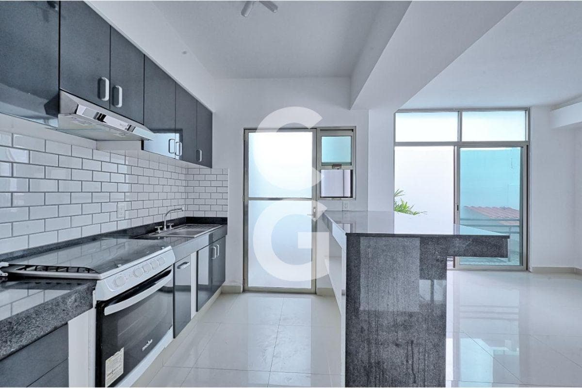 House for Rent in Cancún in the Arbolada by Cumbres Residential Complex—Terrace and 3 Bedrooms
