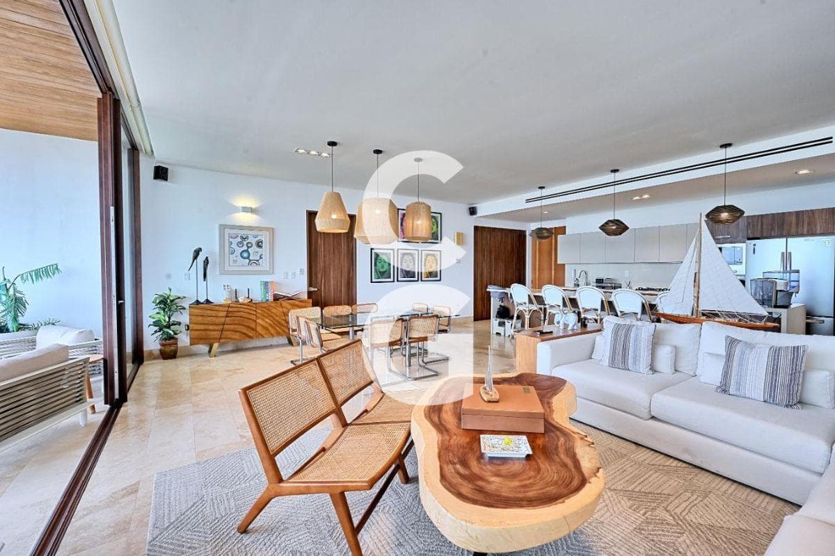 Apartment for Rent and Sale in Cancún, in Punta del Mar, Puerto Cancún, with a Covered Terrace