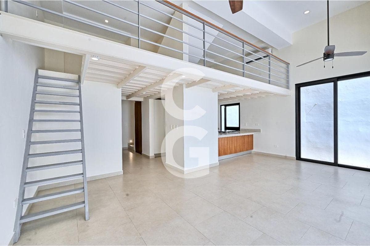 House for Sale and Rent in Cancún in the Aqua Residential Complex with a Terrace and Pool